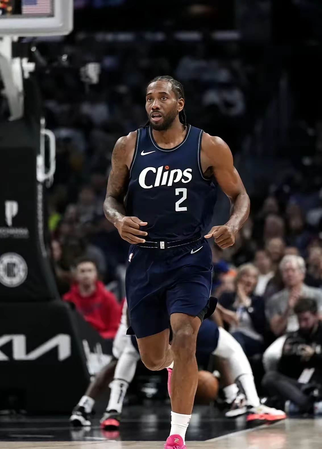 美媒晒四大交易方案：勇士迎回克莱还是要25+锋线，湖人3换1后卫（美媒曝四大交易案：勇士或重迎克莱亦或补强25+锋线，湖人三换一后卫）