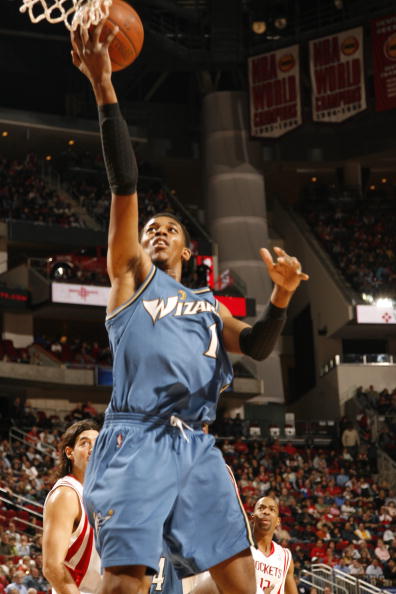 水晶宫官方：29岁霍尔丁离队；加盟2年仅代表球队出场1次（水晶宫官宣：29岁霍尔丁离队，效力两年仅出场一次）