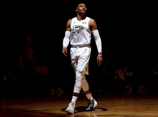 同样是26000分，库里用了17年，科比15年，詹姆斯哈登和邓肯呢？（同样冲破26000分：库里17年、科比15年，詹姆斯哈登和邓肯用了多久？）