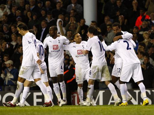 利兹联在英超第14轮主场3-1战胜切尔西，田中碧首球+勒温破门，结束连败并跳出降级区。（英超第14轮：利兹联主场3-1击败切尔西，田中碧收获首球、勒温破门，止连败并逃离降级区）