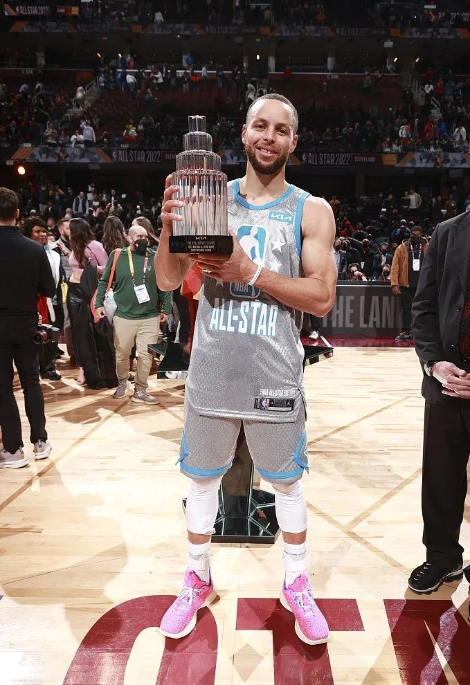 懂球帝请你去看熊猫杯！评论即有机会获得中国vs乌兹别克斯坦门票！（懂球帝邀你看熊猫杯！评论就有机会赢取中国vs乌兹别克斯坦门票！）