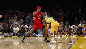 意媒：尤文冬窗很难签下贝尔纳韦，其3千万身价是主要障碍（意媒：尤文冬窗难签贝尔纳韦，3000万标价成最大阻碍）