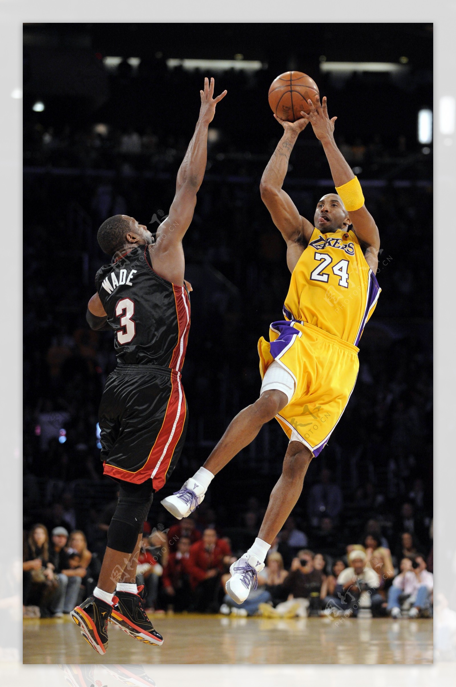 每体：皇马全队跑动距离比巴列卡诺少八公里，却多休息34小时（每体：休息多34小时，皇马全队跑动仍少巴列卡诺8公里）