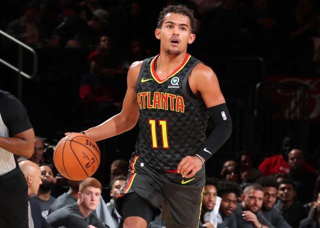 西甲半场：贝林厄姆头槌破僵，皇马暂1-0塞维利亚（西甲半场战报：贝林厄姆头球先拔头筹，皇马暂以1-0领先塞维利亚）