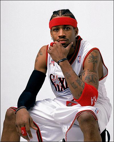 普尔半场表现亮眼，助力球队赢得比赛（普尔上半场发威，助球队取胜）