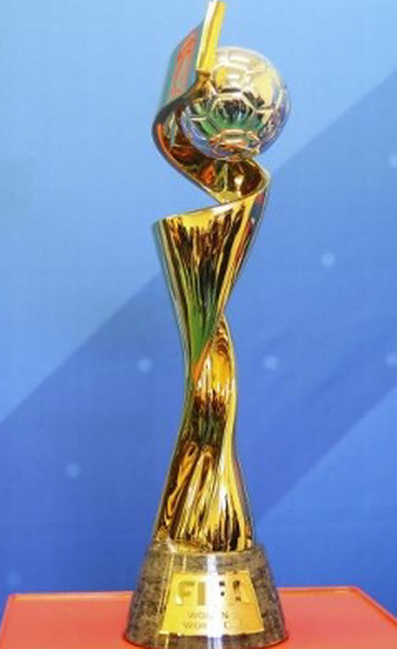 英超替补进球后被换下，特罗萨德成阿森纳队史第三人