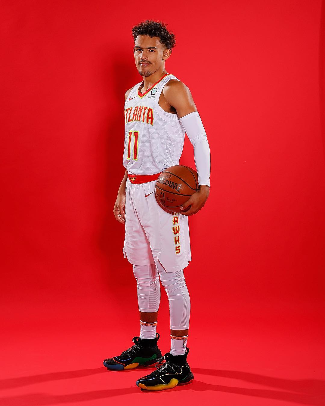 就要和你贴贴！曼联利物浦相爱相杀 积分死缠焦孟不离（曼联利物浦爱恨交织，积分缠斗难解难分）