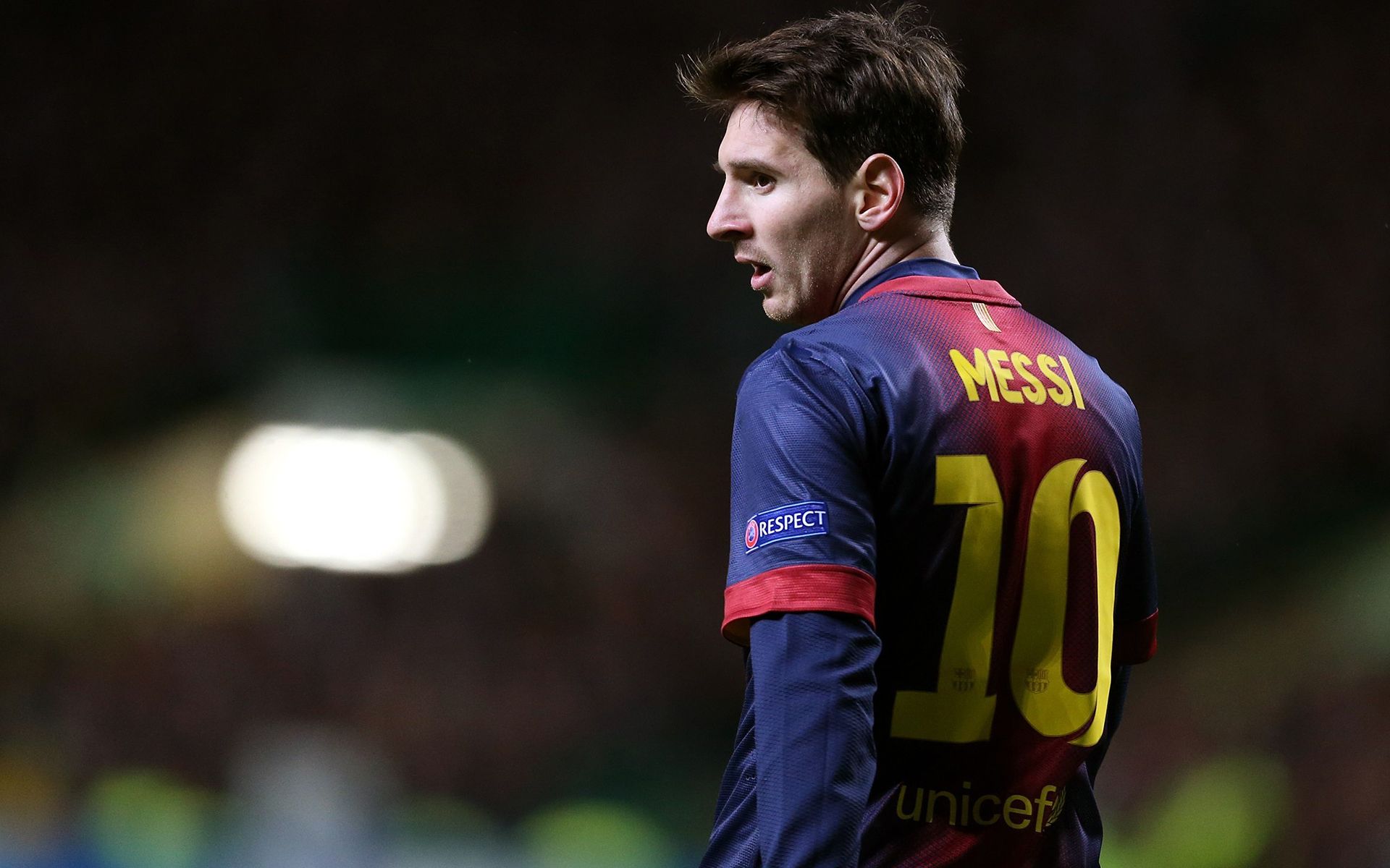 泰州主帅：苏超开赛阶段曾在凌晨接到愤怒球迷打来的质问电话（泰州主帅称苏超初期曾深夜接到愤怒球迷质问来电）