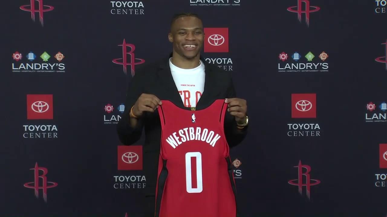 苏超奖杯由徐州企业使用3D打印打造，使用航天级钛合金（航天级钛合金加持，徐州企业以3D打印铸就苏超奖杯）