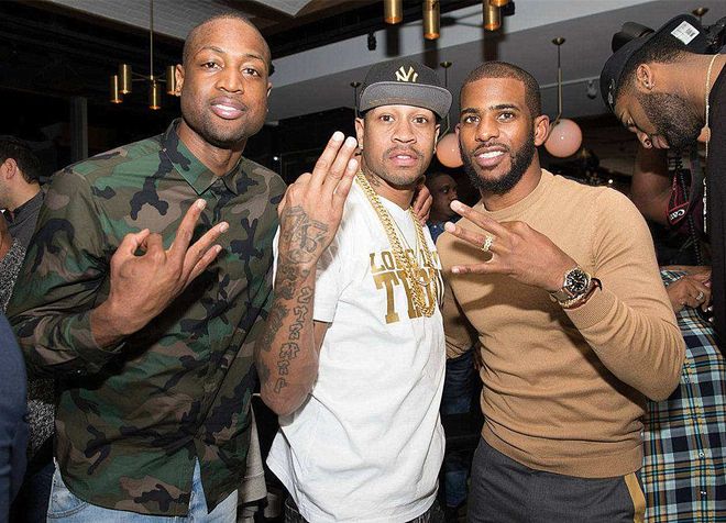 杨毅：湖人输在核心不够健康强行出战 火箭靠身体天赋碾压了湖人（杨毅：湖人主力带伤硬上致败，火箭凭身体优势碾压湖人）