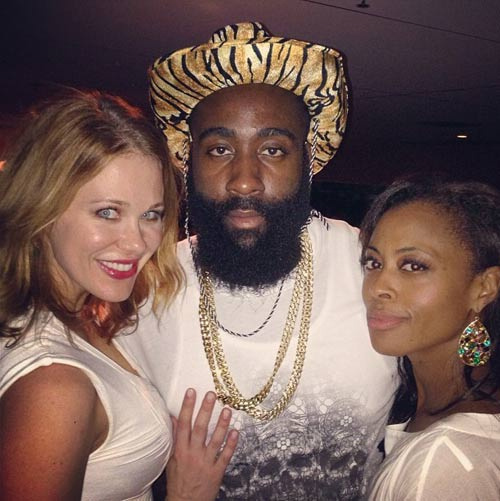 斯基拉：皇马只能在夏窗1000万回购帕斯，球员也不想冬窗转会（斯基拉：皇马仅能在夏窗以1000万回购帕斯，球员无意冬窗离队）