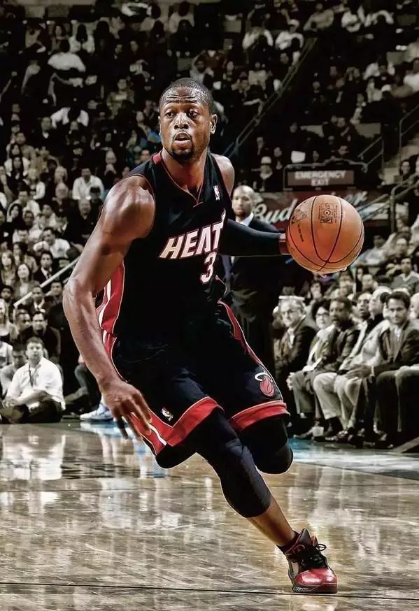 NBA：凯尔特人主场大胜奇才 双探花合砍60分（NBA：绿军主场狂胜奇才，双星合力轰下60分）