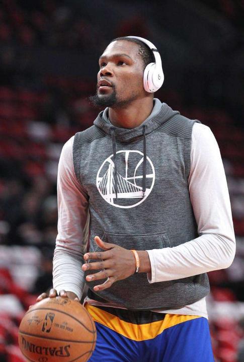 黄蜂伤病报告：三球&塞克斯顿&曼恩集体缺席与掘金一战（黄蜂伤情更新：三球、塞克斯顿、曼恩无缘出战掘金）